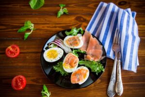 Kulinarne Mistrzostwo: Przygotowanie Jajek Faszerowanych na Wielkanoc